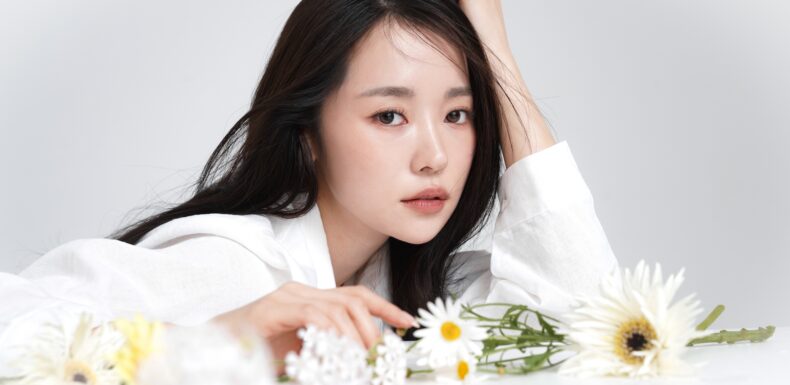 【モデル出身タレントの起用効果とは？】出身雑誌一覧＆依頼方法や費用感も解説
